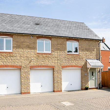 Coach House & Hot Tub Nr Bicester Village Exterior foto